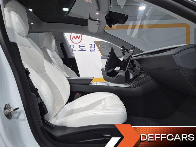 Tesla MODEL 3 Long Range AWD купить на сайте DeffCars