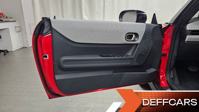 Mini COOPER CONVERTIBLE Favoured купить на сайте DeffCars