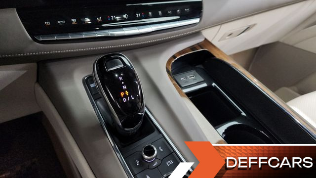 Cadillac ESCALADE 6.2 ESV ESV Premium Luxury Platinum купить на сайте DeffCars