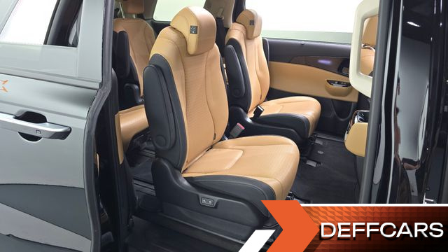 Kia CARNIVAL Gasoline 9-Seater Signature купить на сайте DeffCars