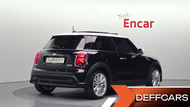 Mini COOPER Classic Plus Launch Pack Third Generation купить на сайте DeffCars