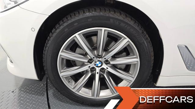 BMW 5-SERIES 520i Luxury купить на сайте DeffCars