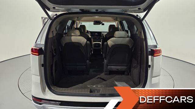 Kia CARNIVAL 9-Seater Noblesse купить на сайте DeffCars