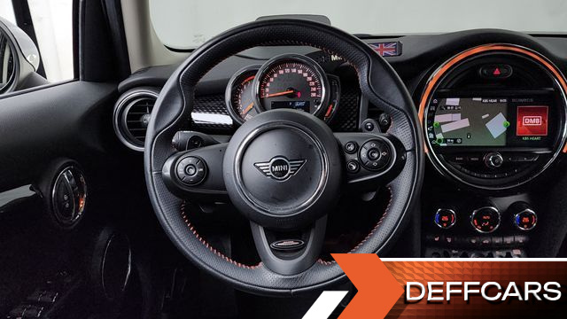 Mini COOPER 5Door Standard 3rd купить на сайте DeffCars