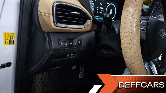 Hyundai SANTAFE Gasoline 2.5T 2WD Calligraphy купить на сайте DeffCars