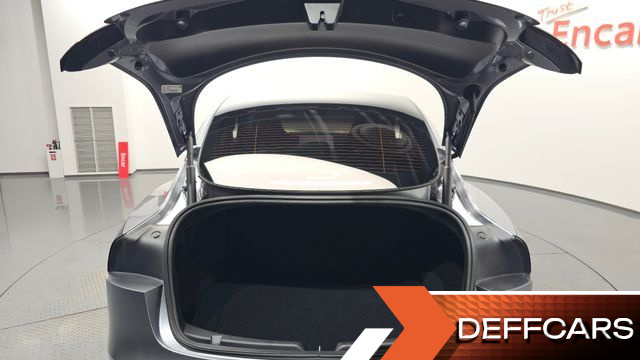 Tesla MODEL 3 Performance AWD купить на сайте DeffCars