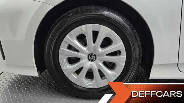 Toyota PRIUS 1.8 купить на сайте DeffCars