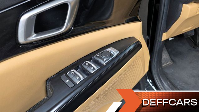 Kia CARNIVAL Gasoline 9-Seater Prestige купить на сайте DeffCars
