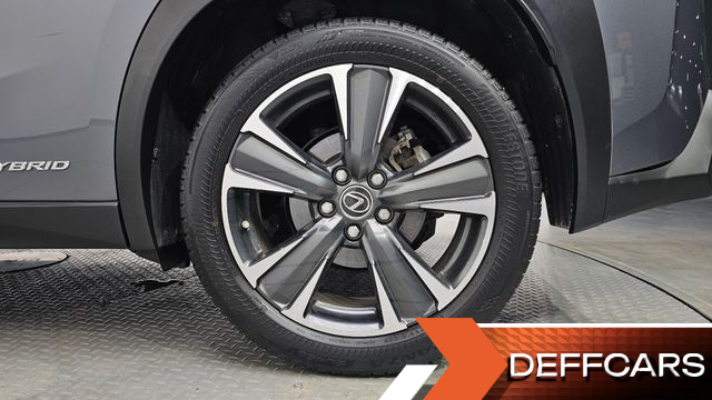 Lexus UX 2.0 AWD купить на сайте DeffCars