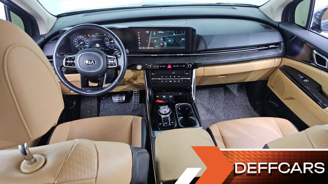 Kia CARNIVAL Gasoline 9-Seater Signature купить на сайте DeffCars