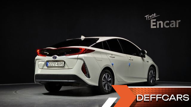 Toyota PRIUS 1.8 купить на сайте DeffCars
