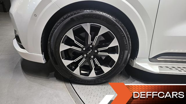 Kia CARNIVAL Gasoline 4-Seater Hi-Limousine Signature купить на сайте DeffCars
