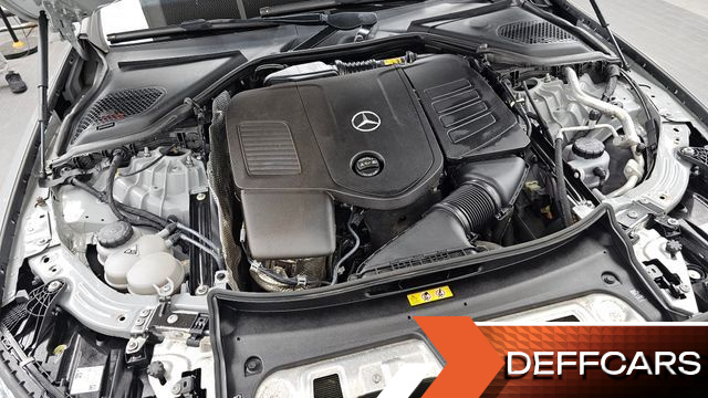 Mercedes E-CLASS E300 4MATIC AMG Line Premiere Special купить на сайте DeffCars