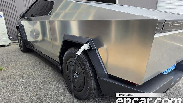 Tesla CYBERTRUCK Cyberbeast купить на сайте DeffCars