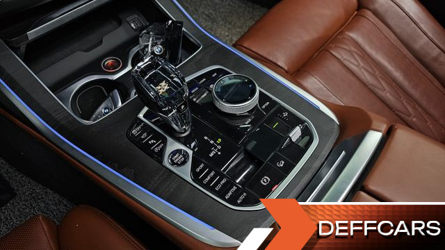 BMW X7 xDrive 30d Design Pure Excellent 6-Seater купить на сайте DeffCars