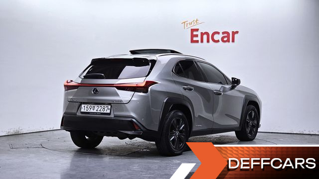 Lexus UX 2.0 2WD купить на сайте DeffCars