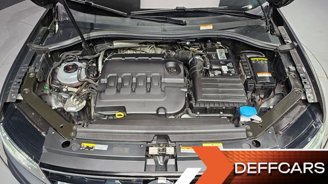 Volkswagen TIGUAN 2.0 TDI Premium купить на сайте DeffCars