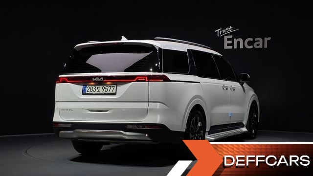Kia CARNIVAL 9-Seater Signature купить на сайте DeffCars