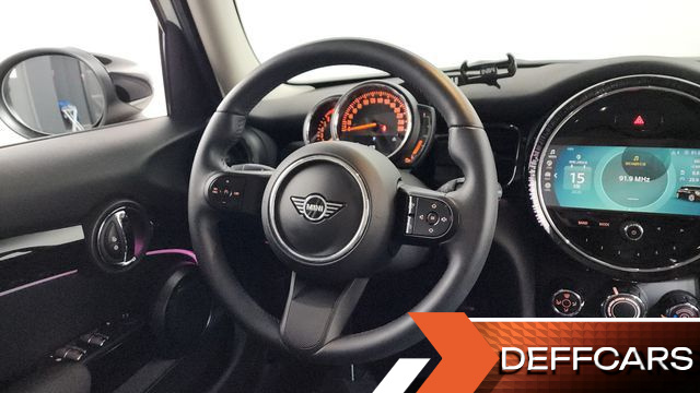 Mini COOPER 5Door Classic Third Generation купить на сайте DeffCars