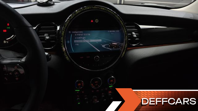 Mini COOPER 5Door Classic Third Generation купить на сайте DeffCars