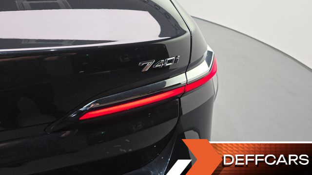BMW 7-SERIES 740i sDrive Design Pure Excellence купить на сайте DeffCars