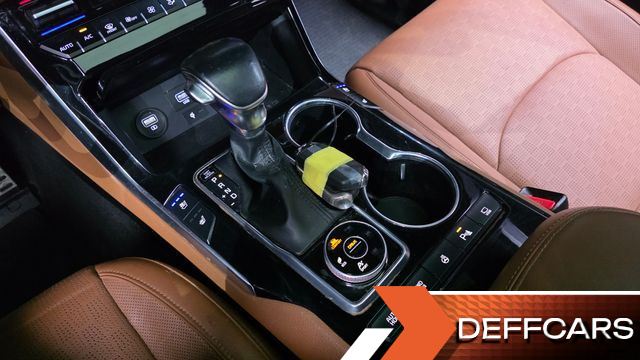 Kia MOHAVE Diesel 3.0 4WD 5-Seater Platinum купить на сайте DeffCars