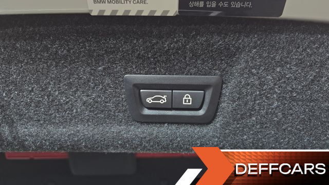 BMW 3-SERIES 330e Luxury купить на сайте DeffCars