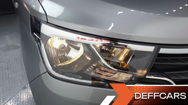 Hyundai STAREX Van 5-Seater Style купить на сайте DeffCars