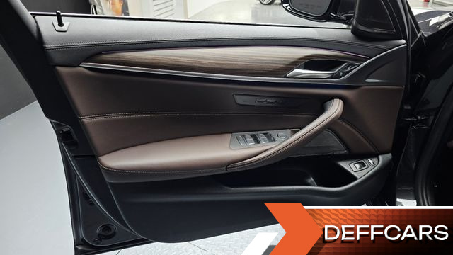 BMW 5-SERIES 530e Luxury купить на сайте DeffCars