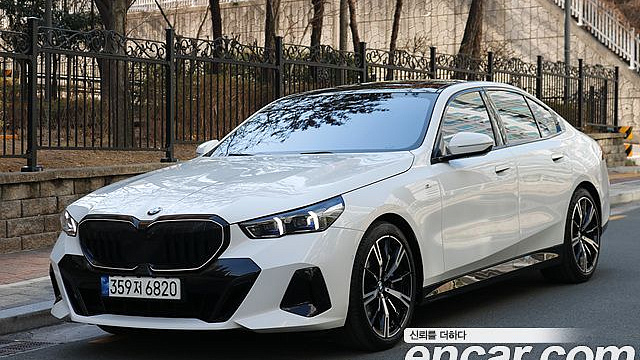 BMW 5-SERIES 530i xDrive M Sport купить на сайте DeffCars