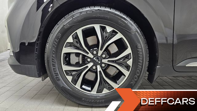 Kia CARNIVAL Gasoline 11-Seater Signature купить на сайте DeffCars