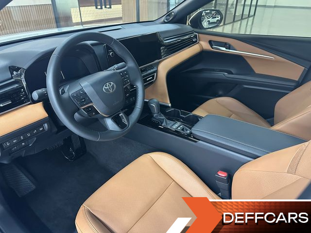 Toyota CAMRY 2.5 XLE Premium Hybrid купить на сайте DeffCars