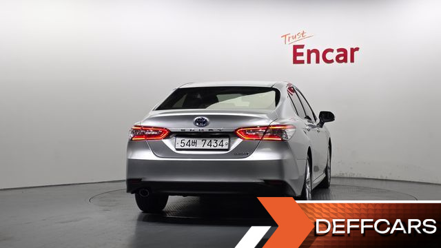 Toyota CAMRY 2.5 XLE Hybrid купить на сайте DeffCars