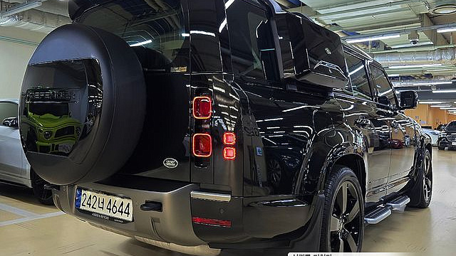 Land Rover DEFENDER 130 D300 X-Dynamic HSE купить на сайте DeffCars