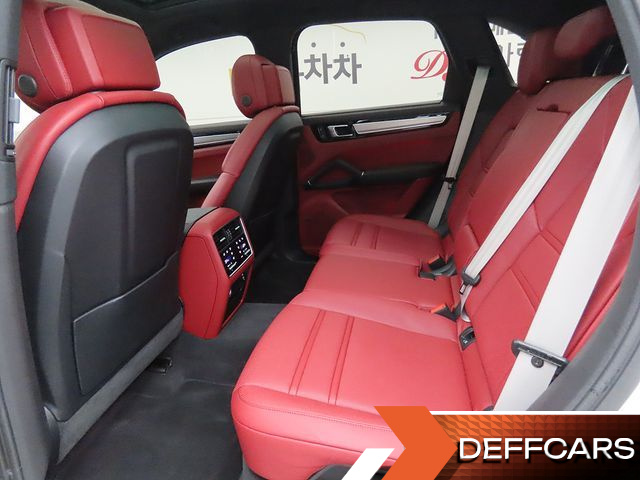 Porsche CAYENNE 3.0 PLATINUM EDITION купить на сайте DeffCars