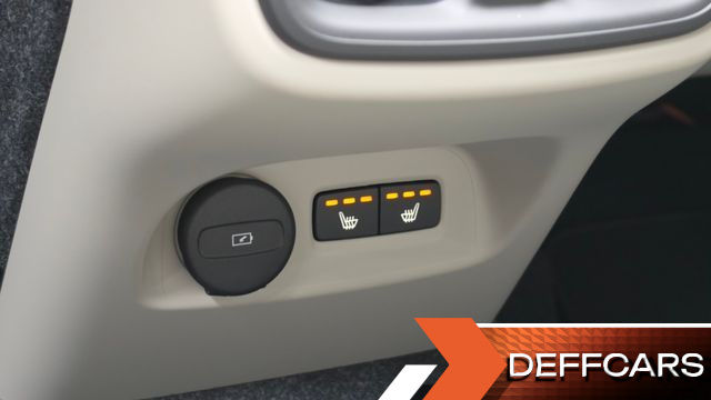 Volvo XC40 B4 Ultimate Bright купить на сайте DeffCars