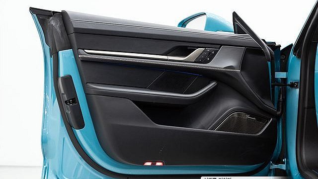 Porsche TAYCAN Turbo купить на сайте DeffCars