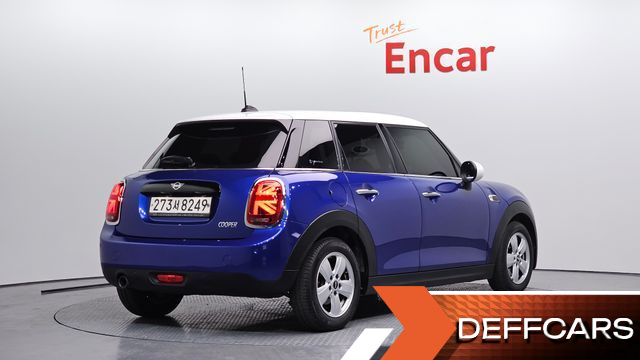 Mini COOPER 5Door Standard 3rd купить на сайте DeffCars