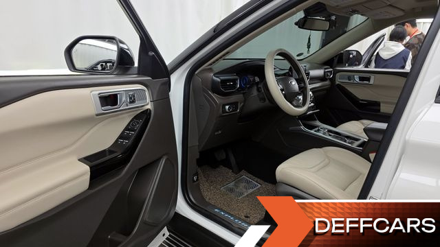 Ford EXPLORER 3.0 Platinum 4WD купить на сайте DeffCars