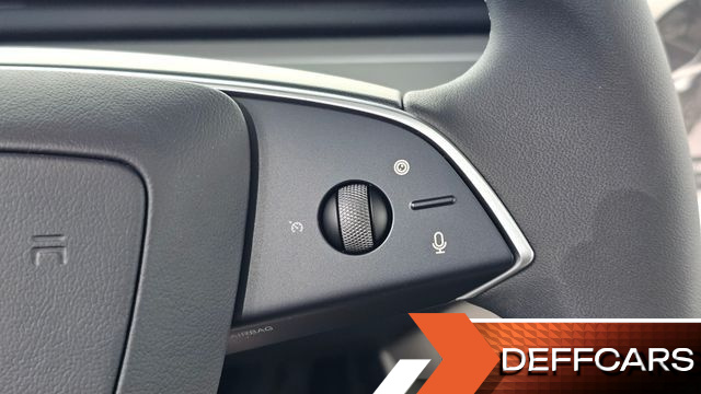 Tesla MODEL Y L Long Range AWD купить на сайте DeffCars