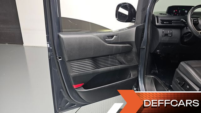 Hyundai STARIA L3.5 Cargo 5-Seater Modern купить на сайте DeffCars