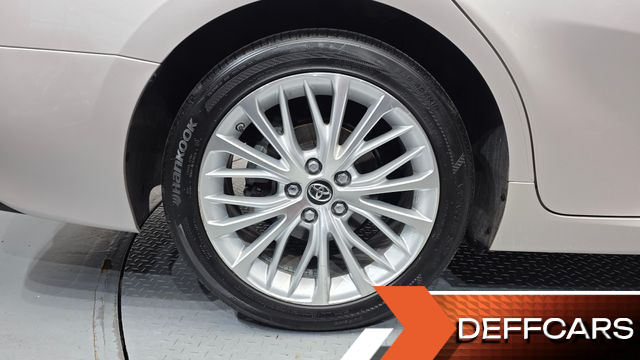 Toyota CAMRY 2.5 XLE Hybrid купить на сайте DeffCars