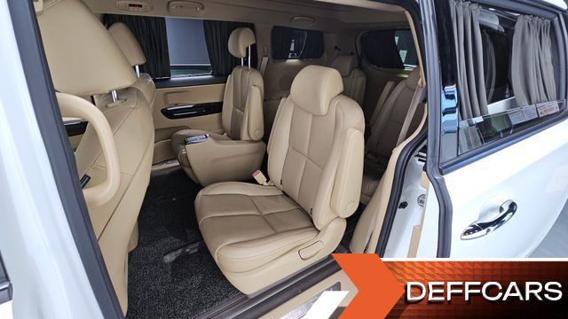 Kia CARNIVAL 9-Seater Hi-Limousine Noblesse Special купить на сайте DeffCars