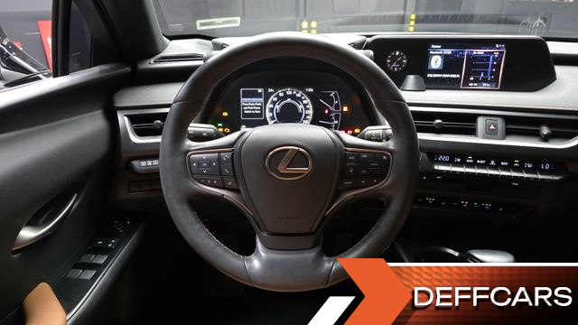 Lexus UX 2.0 2WD купить на сайте DeffCars