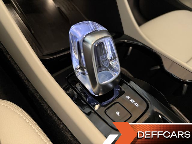 Volvo XC40 B4 Ultra Bright купить на сайте DeffCars