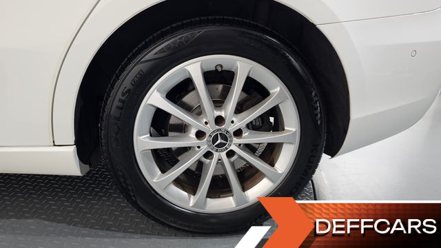 Mercedes A-CLASS A220 Sedan купить на сайте DeffCars