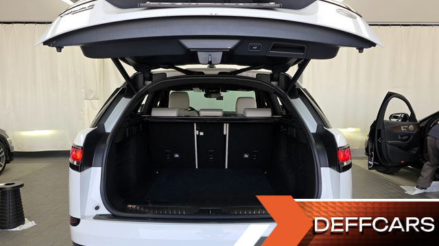 Land Rover RANGE ROVER VELAR 3.0 D300 R-Dynamic SE купить на сайте DeffCars