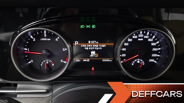 Kia CARNIVAL 9-Seater Noblesse купить на сайте DeffCars