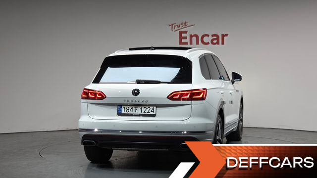Volkswagen TOUAREG 3.0 TDI Prestige купить на сайте DeffCars