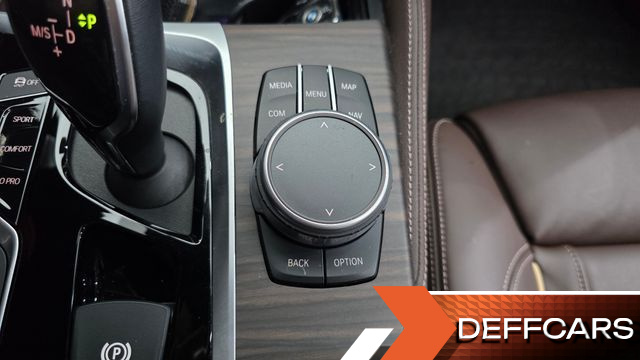 BMW 5-SERIES 520i M Sport купить на сайте DeffCars